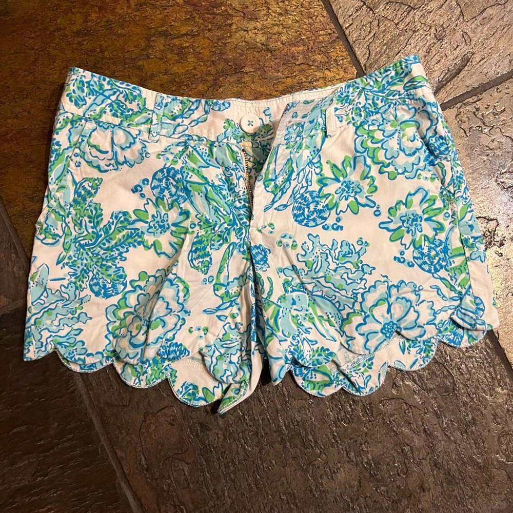 Lilly Pulitzer Blue and Green Floral Scalloped Shorts